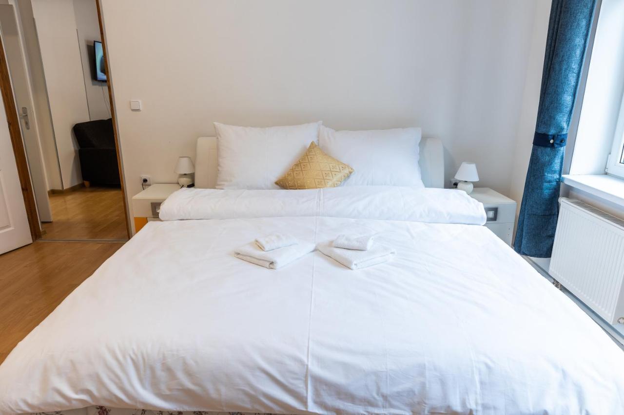 יאסימוב Lukas Apartments מראה חיצוני תמונה