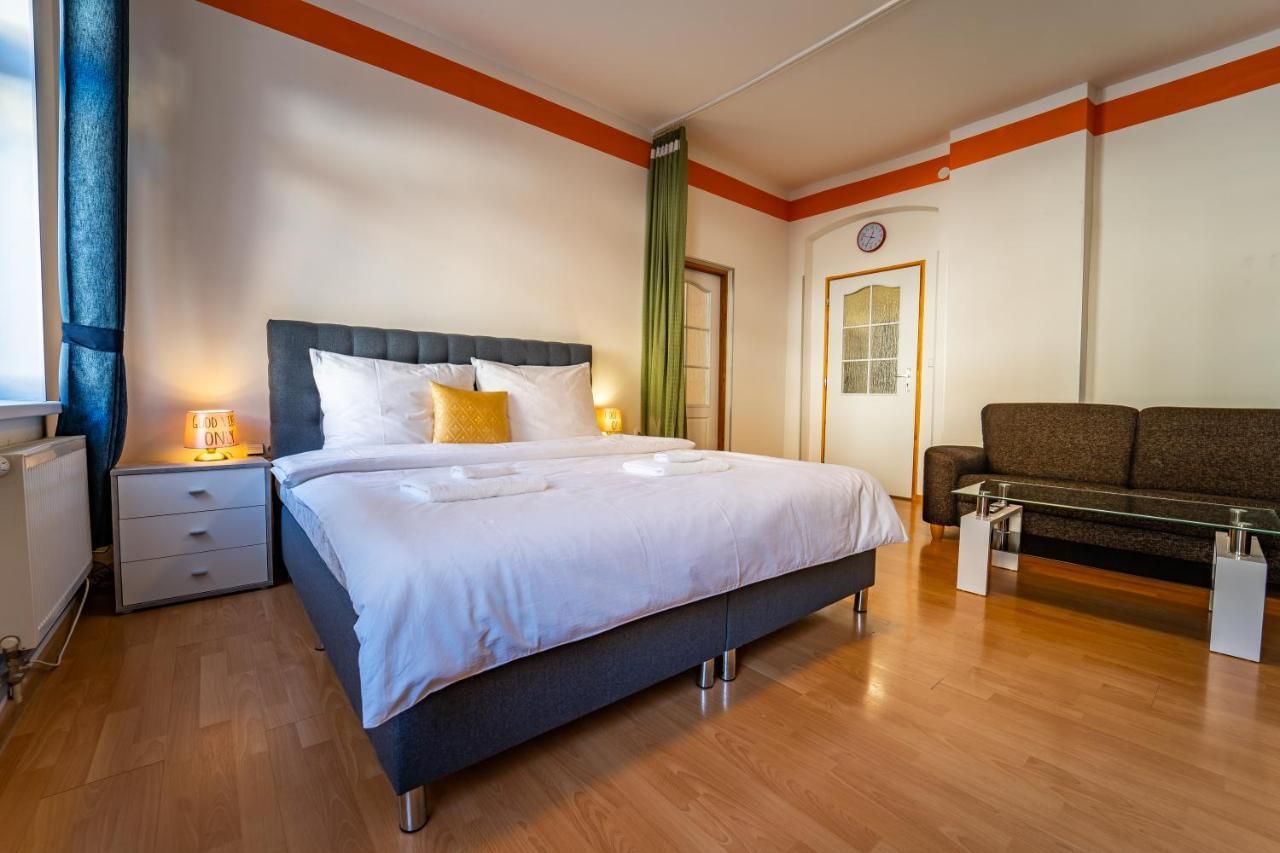 יאסימוב Lukas Apartments מראה חיצוני תמונה