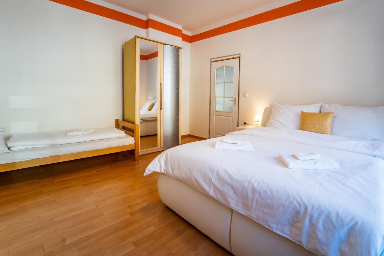 יאסימוב Lukas Apartments מראה חיצוני תמונה