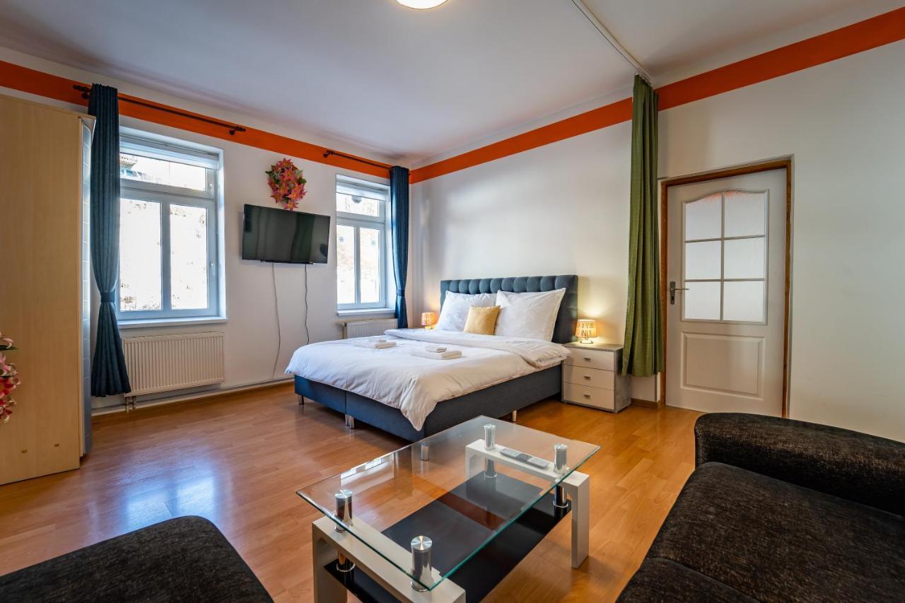יאסימוב Lukas Apartments מראה חיצוני תמונה