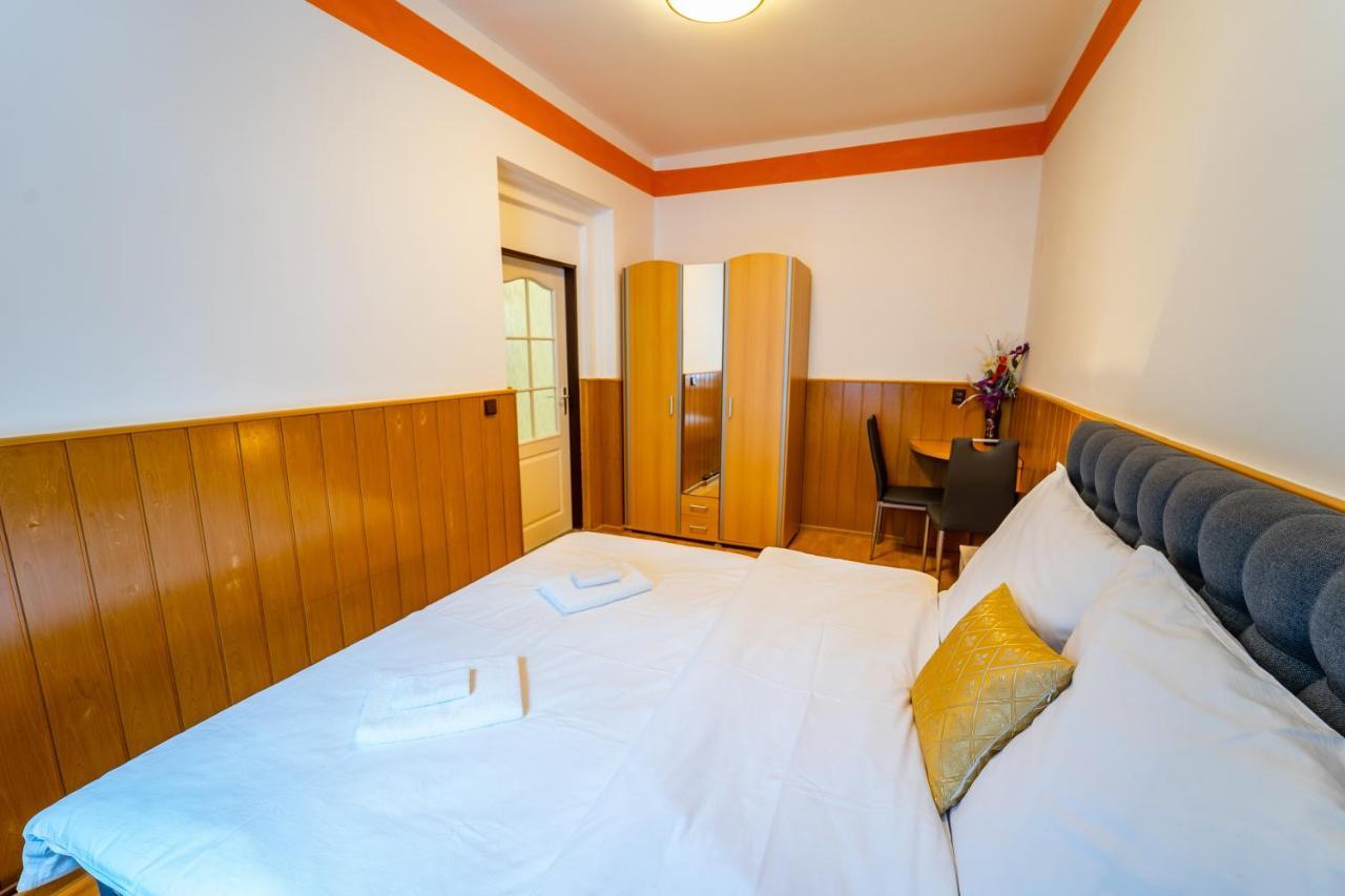 יאסימוב Lukas Apartments מראה חיצוני תמונה